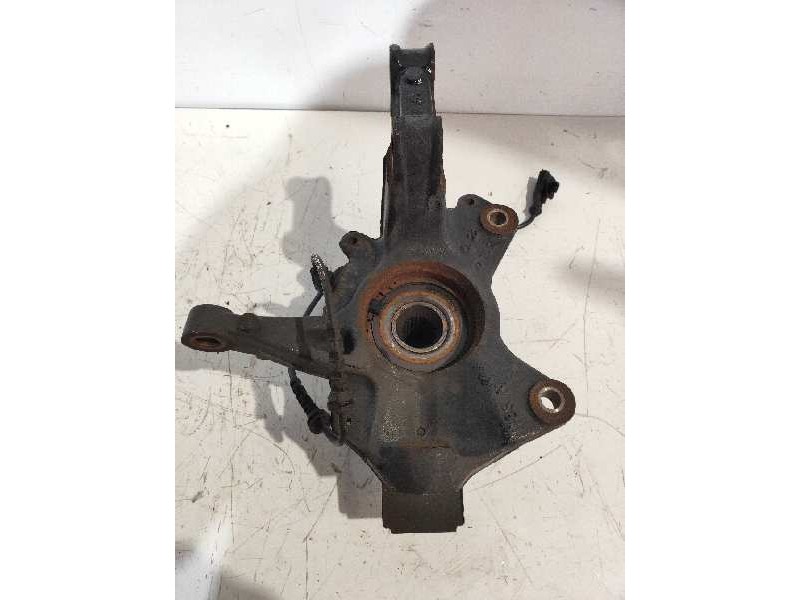 Recambio de mangueta delantera izquierda para renault megane iii berlina 5 p business referencia OEM IAM 400150083R  