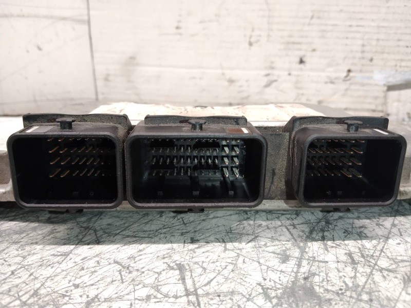 Recambio de centralita motor uce para peugeot 307 (s1) xn referencia OEM IAM 0261206943 9647480580 ME744 35