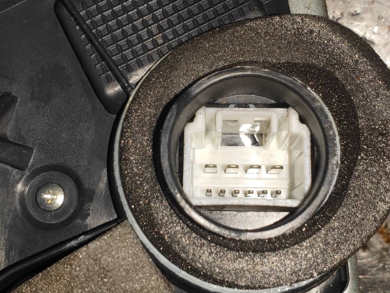 Recambio de motor cierre centralizado delantero derecho para lexus is200 (ds2/is2) 220d referencia OEM IAM   