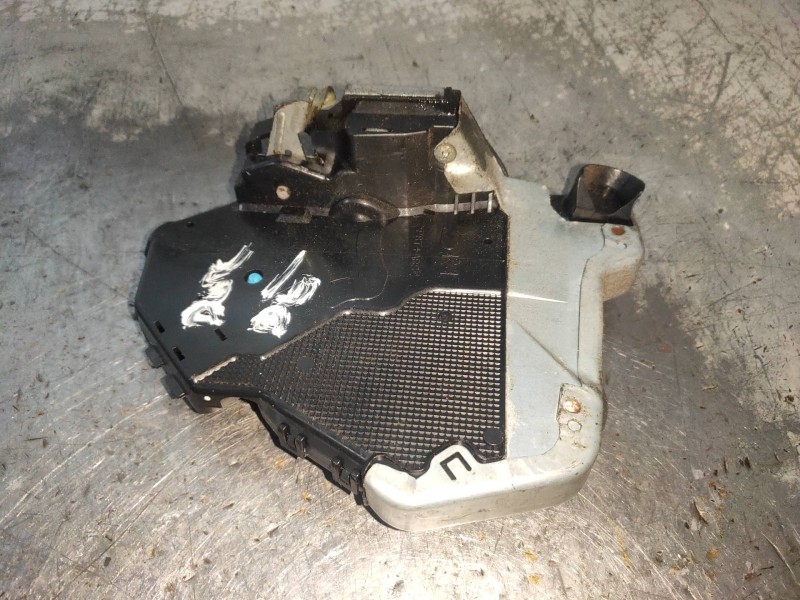 Recambio de motor cierre centralizado delantero derecho para lexus is200 (ds2/is2) 220d referencia OEM IAM   