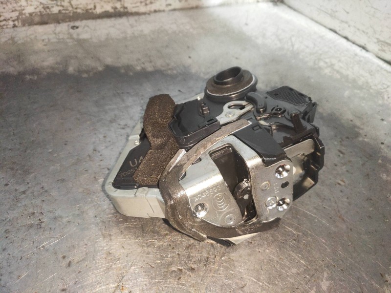 Recambio de motor cierre centralizado trasero izquierdo para lexus is200 (ds2/is2) 220d referencia OEM IAM   