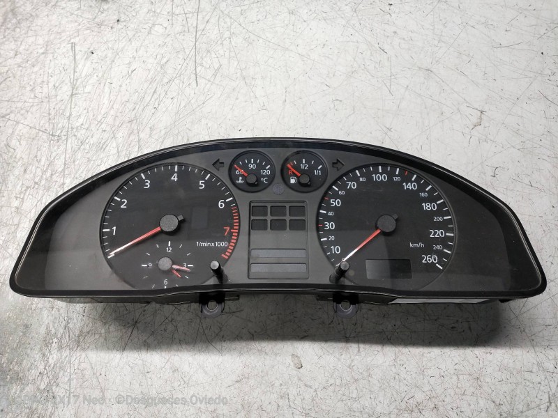 Recambio de cuadro instrumentos para audi a4 berlina (b5) 1.8 referencia OEM IAM 110008989002 8D919861H 