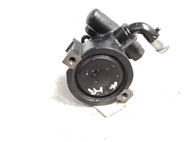 Recambio de bomba direccion para alfa romeo 145 1.9 jtd referencia OEM IAM 46533006  