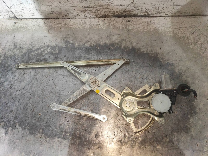 Recambio de elevalunas delantero izquierdo para lexus is200 (ds2/is2) 220d referencia OEM IAM 8572058010 0620401770 