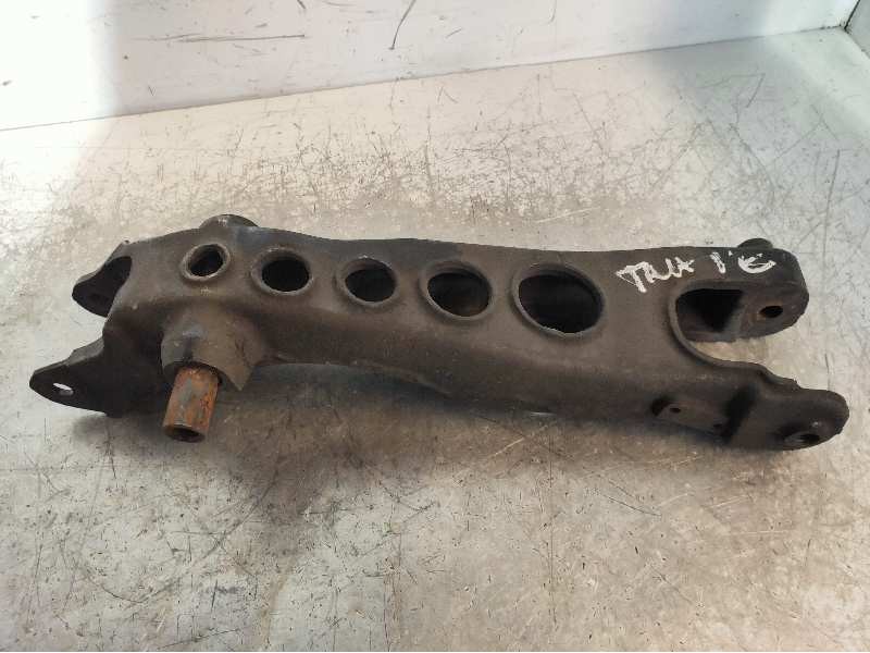 Recambio de brazo suspension superior trasero izquierdo para volvo xc70 d5 tracción total referencia OEM IAM 30647013  