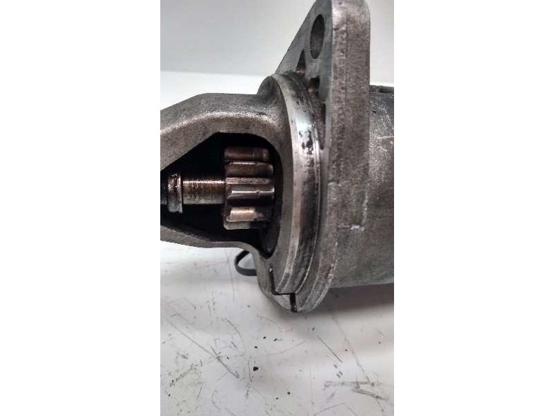 Recambio de motor arranque para bmw serie 3 berlina (e36) 316i referencia OEM IAM 0001108065 0331303117 