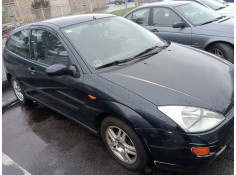 ford focus berlina (cak) del año 2001