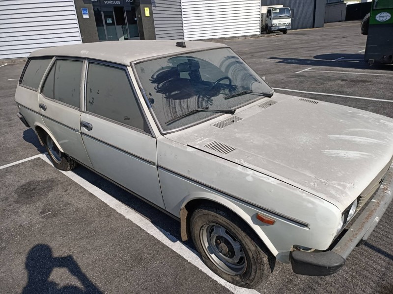 seat 131 del año 1977 seat 131 del año 1977