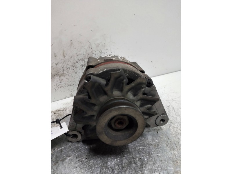 Recambio de alternador para peugeot 309 graffic referencia OEM IAM 0120489467 BOSCH 14G