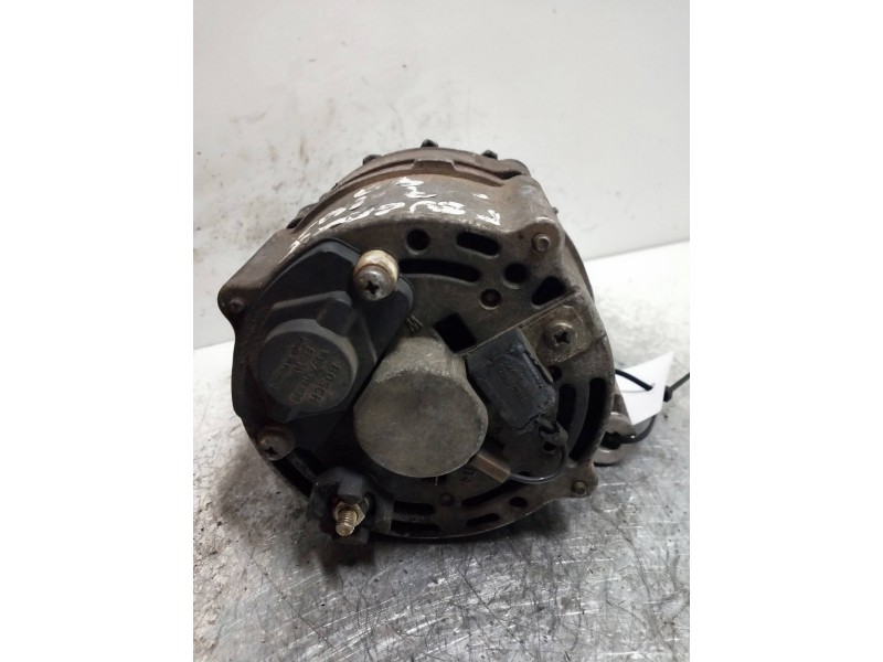 Recambio de alternador para peugeot 309 graffic referencia OEM IAM 0120489467 BOSCH 14G