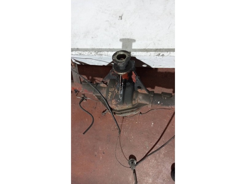 Recambio de puente trasero para iveco daily caja cerrada (1989 =>) 30-8 caja cerrada referencia OEM IAM  TAMBOR RUEDA GEMELA