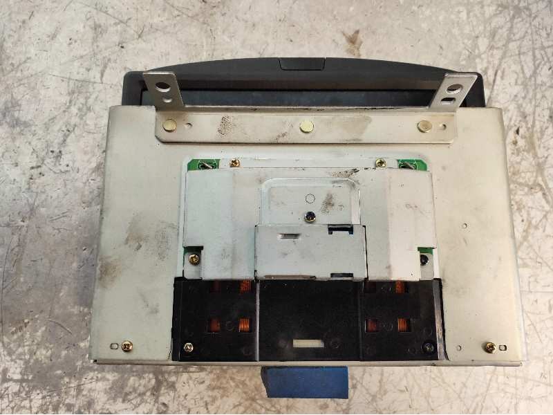 Recambio de pantalla multifuncion para volvo xc70 d5 tracción total referencia OEM IAM 306562451  