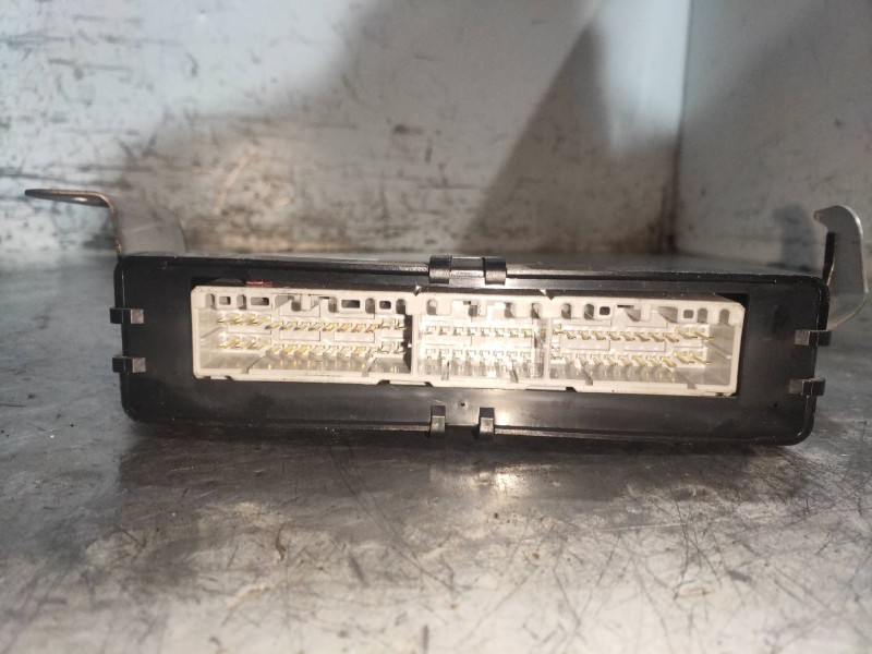 Recambio de centralita abs para lexus is200 (ds2/is2) 220d referencia OEM IAM 0794009750 8954053330 