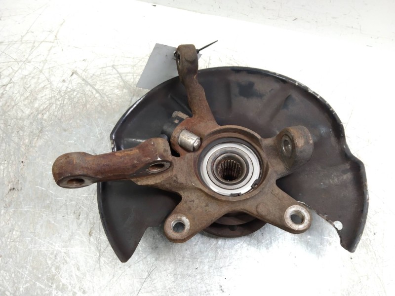 Recambio de mangueta delantera derecha para volvo serie 460 2.0i glt referencia OEM IAM   