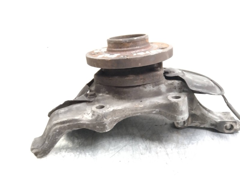 Recambio de mangueta delantera derecha para volvo serie 850 2.5 turbodiesel referencia OEM IAM   