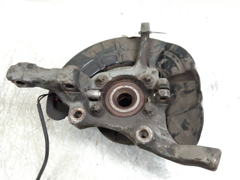 Recambio de mangueta delantera derecha para volvo serie 850 2.5 turbodiesel referencia OEM IAM   