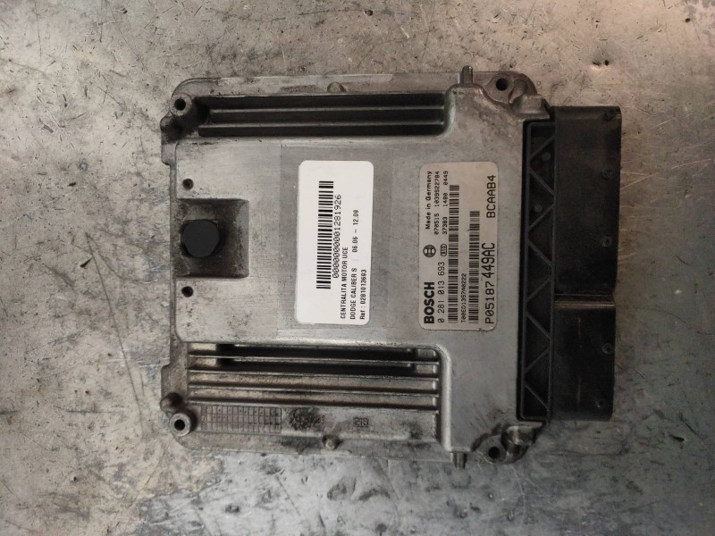 Recambio de centralita motor uce para dodge caliber s referencia OEM IAM 0281013693 P05187449AC 