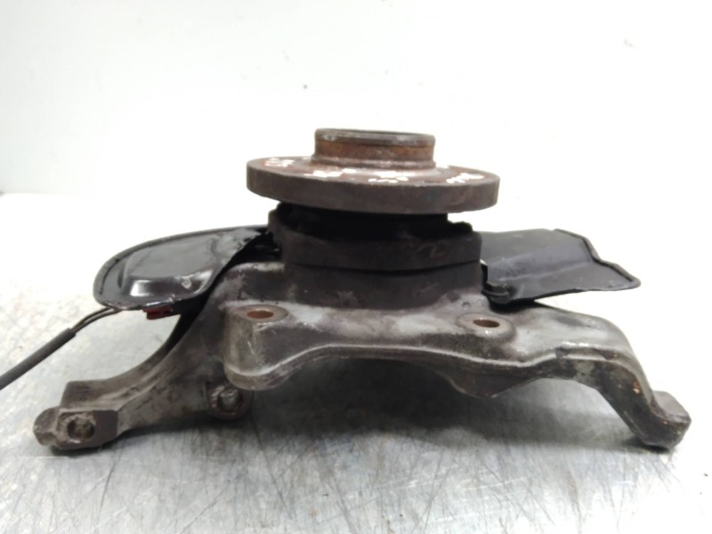 Recambio de mangueta delantera izquierda para volvo serie 850 2.5 turbodiesel referencia OEM IAM   