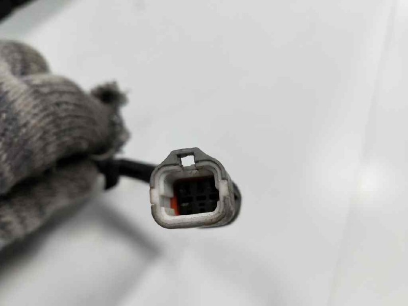 Recambio de retrovisor derecho para nissan bluebird berlina (t12/72) referencia OEM IAM   ELECTRICO