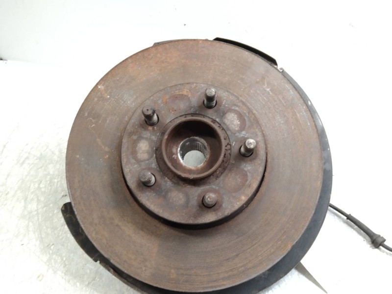 Recambio de mangueta delantera izquierda para volvo c30 2.0 diesel cat referencia OEM IAM   