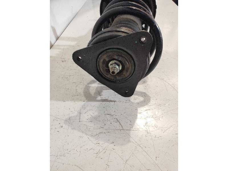 Recambio de amortiguador delantero izquierdo para nissan x-trail (t32) 360 referencia OEM IAM 543034CB1E 6G21 