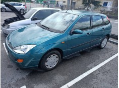 ford focus berlina (cak) del año 2001