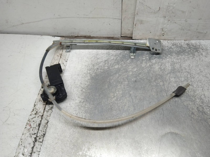 Recambio de elevalunas delantero derecho para renault 9 tse referencia OEM IAM   4P