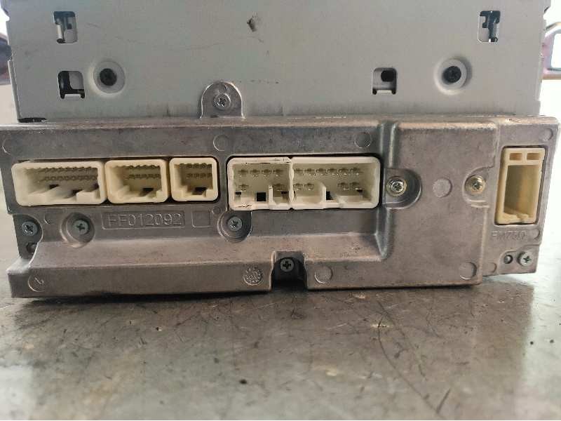 Recambio de sistema audio / radio cd para toyota auris active referencia OEM IAM 8612002A70 CQJS7971G 