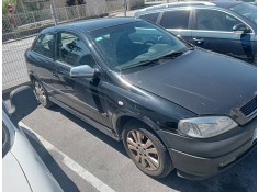opel astra g berlina del año 2000