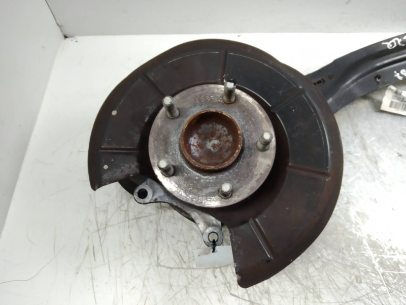 Recambio de mangueta trasera izquierda para volvo c30 1.6 cat referencia OEM IAM   