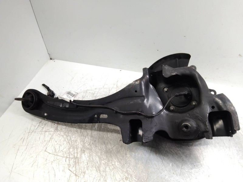 Recambio de mangueta trasera derecha para volvo c30 2.5 20v turbo cat referencia OEM IAM   