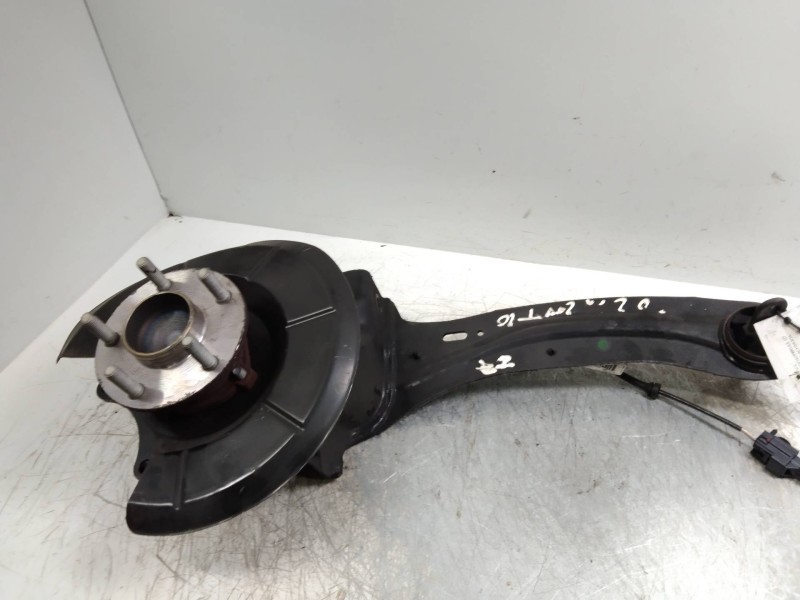 Recambio de mangueta trasera izquierda para volvo c30 2.5 20v turbo cat referencia OEM IAM   