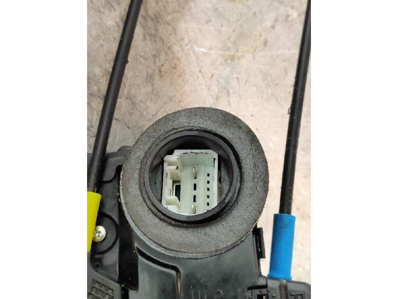 Recambio de motor cierre centralizado trasero izquierdo para toyota auris active referencia OEM IAM   