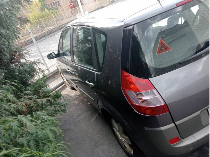 renault scenic ii del año 2004