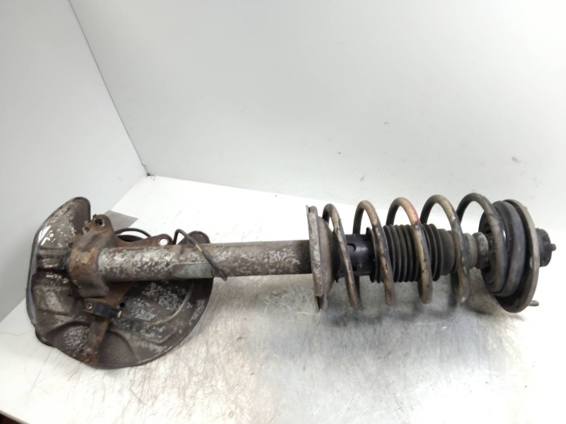 Recambio de mangueta delantera izquierda para volvo serie 940 berlina/familiar 2.3 gle familiar referencia OEM IAM   