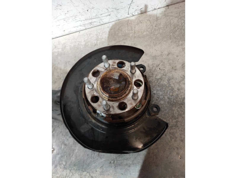 Recambio de mangueta trasera izquierda para dodge caliber s referencia OEM IAM   