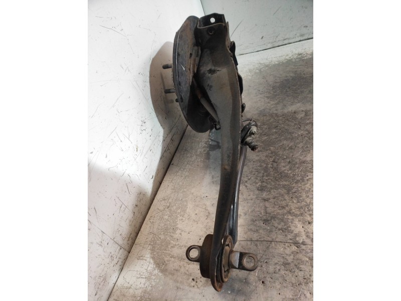 Recambio de mangueta trasera izquierda para dodge caliber s referencia OEM IAM   