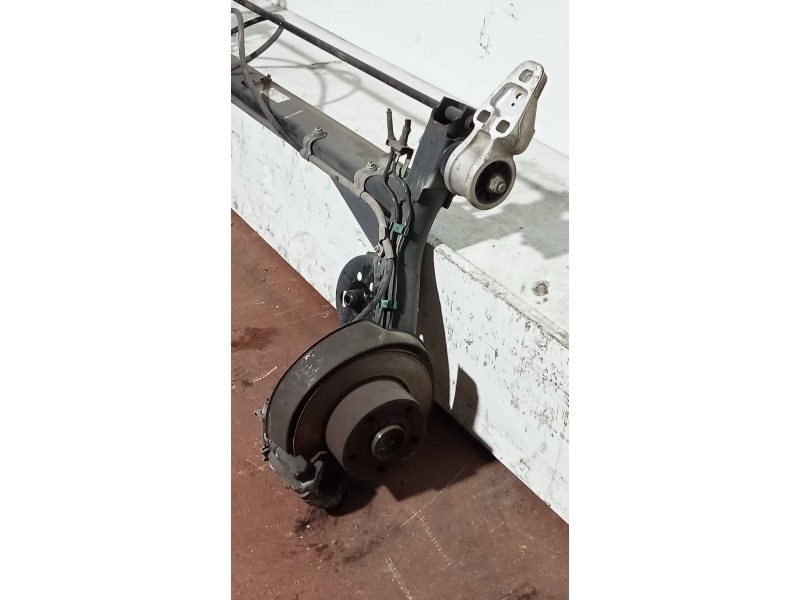 Recambio de puente trasero para volkswagen passat berlina (3b2) básico referencia OEM IAM   DISCO / ABS
