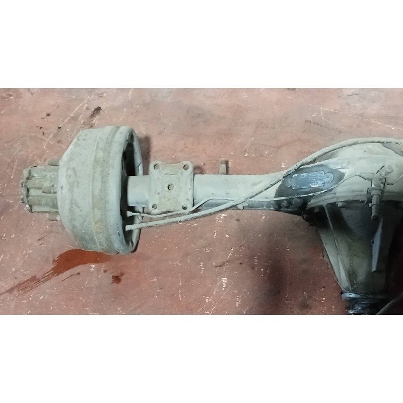 Recambio de puente trasero para nissan l - 45.085 pr / 2800 / 4.5 / 63 kw cabina individual referencia OEM IAM 6301100701 RUEDA 