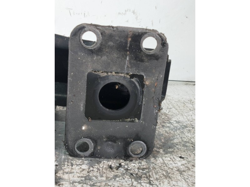 Recambio de refuerzo paragolpes trasero para volkswagen touareg (7l6) tdi r5 referencia OEM IAM   