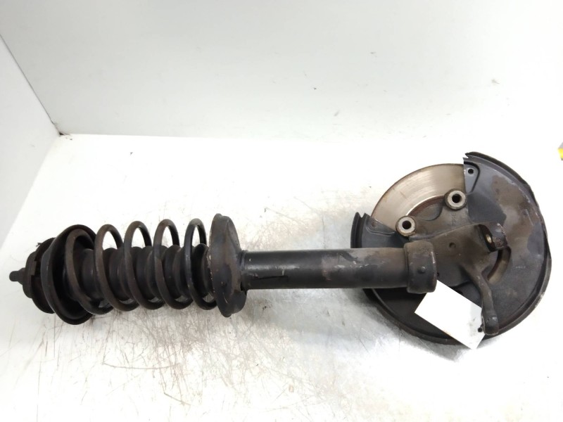 Recambio de mangueta delantera izquierda para volvo serie 340 340 gl referencia OEM IAM   