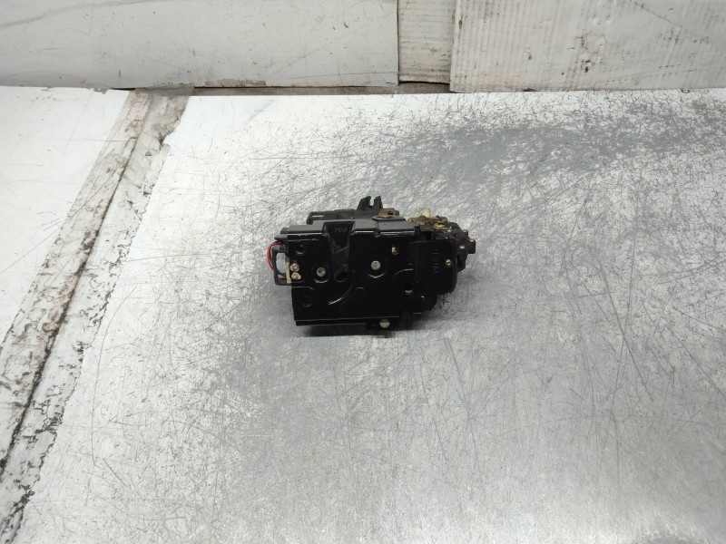 Recambio de motor cierre centralizado delantero derecho para volkswagen bora berlina (1j2) conceptline referencia OEM IAM 3B1837