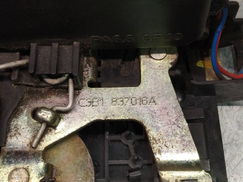 Recambio de motor cierre centralizado delantero derecho para volkswagen bora berlina (1j2) conceptline referencia OEM IAM 3B1837