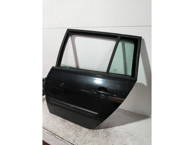Recambio de puerta trasera izquierda para renault megane ii familiar business referencia OEM IAM  5P RANCHERA 
