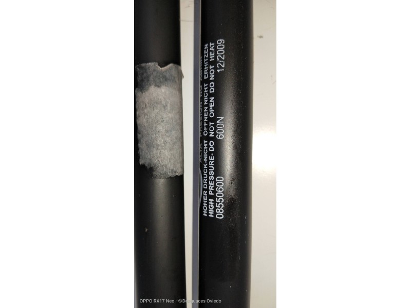 Recambio de amortiguadores maletero / porton para nissan primera berlina (p12) acenta referencia OEM IAM 8550600  