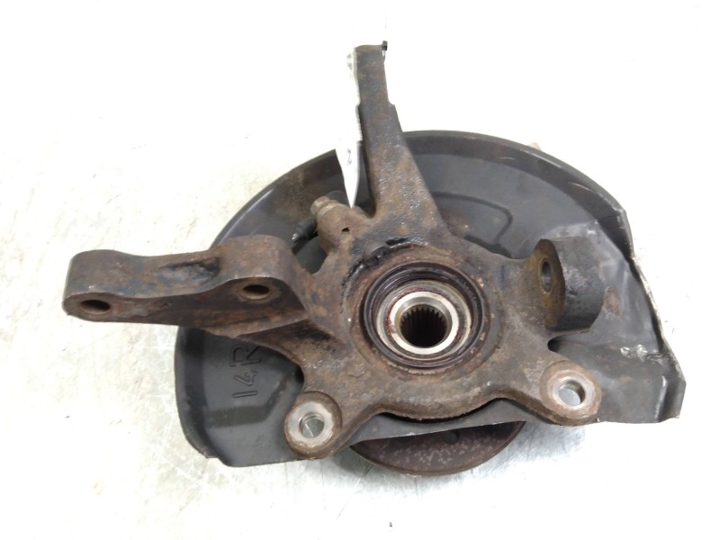 Recambio de mangueta delantera derecha para volvo s40 berlina 2.0 16v cat referencia OEM IAM   