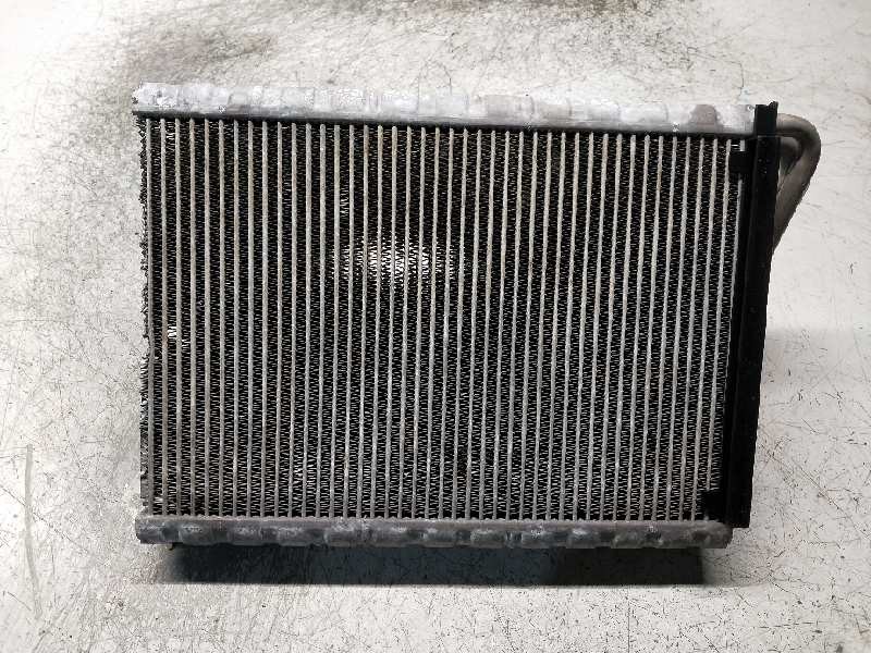 Recambio de evaporador aire acondicionado para audi a4 avant (8k5) (2008) 2.0 16v tdi referencia OEM IAM H7995002 52316990 H1405