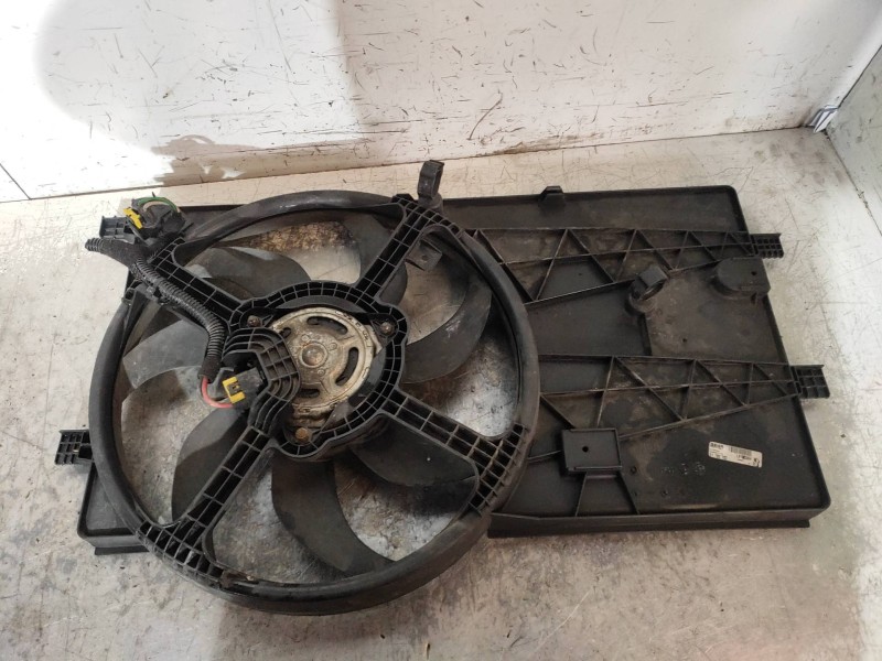 Recambio de electroventilador para fiat fiorino básico referencia OEM IAM 51805807 P9107001 51780703 