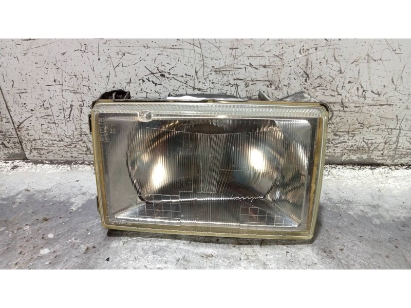 Recambio de faro derecho para renault 9 tse referencia OEM IAM   