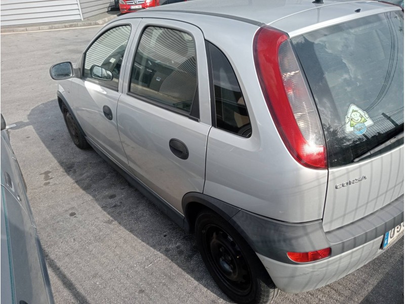 opel corsa c del año 2003